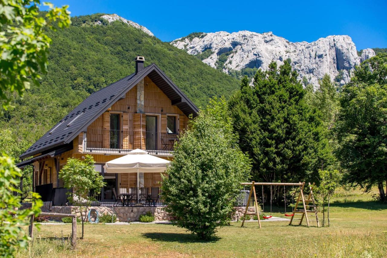 Modern Alpine Monsalbius Chalet Baske Ostarije Dış mekan fotoğraf