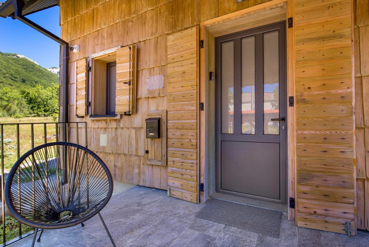 Modern Alpine Monsalbius Chalet Baske Ostarije Dış mekan fotoğraf