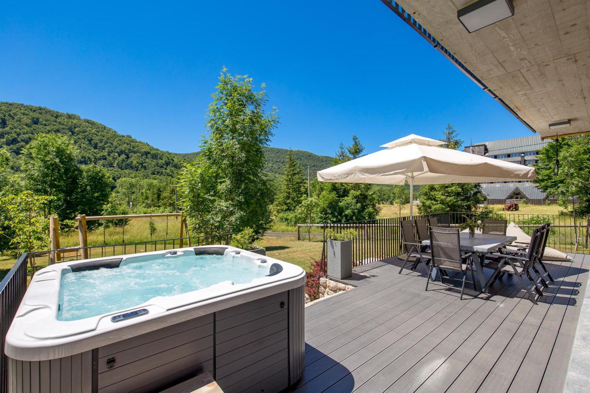 Modern Alpine Monsalbius Chalet Baske Ostarije Dış mekan fotoğraf